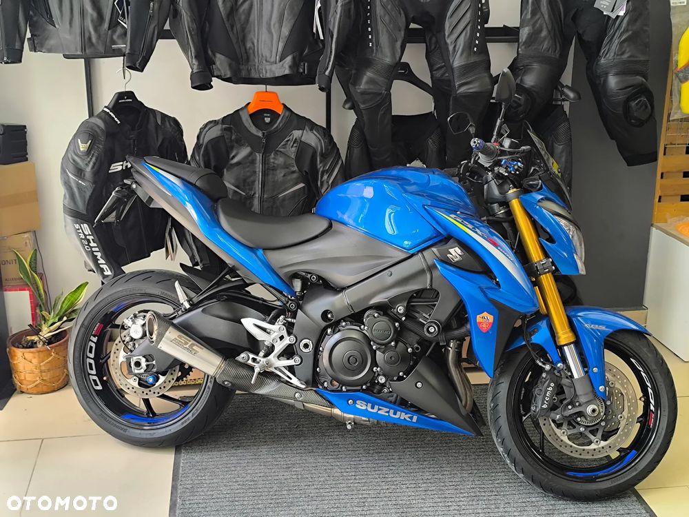 Suzuki GSX - 15