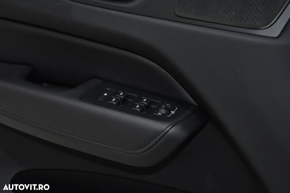Volvo XC 60 - 38
