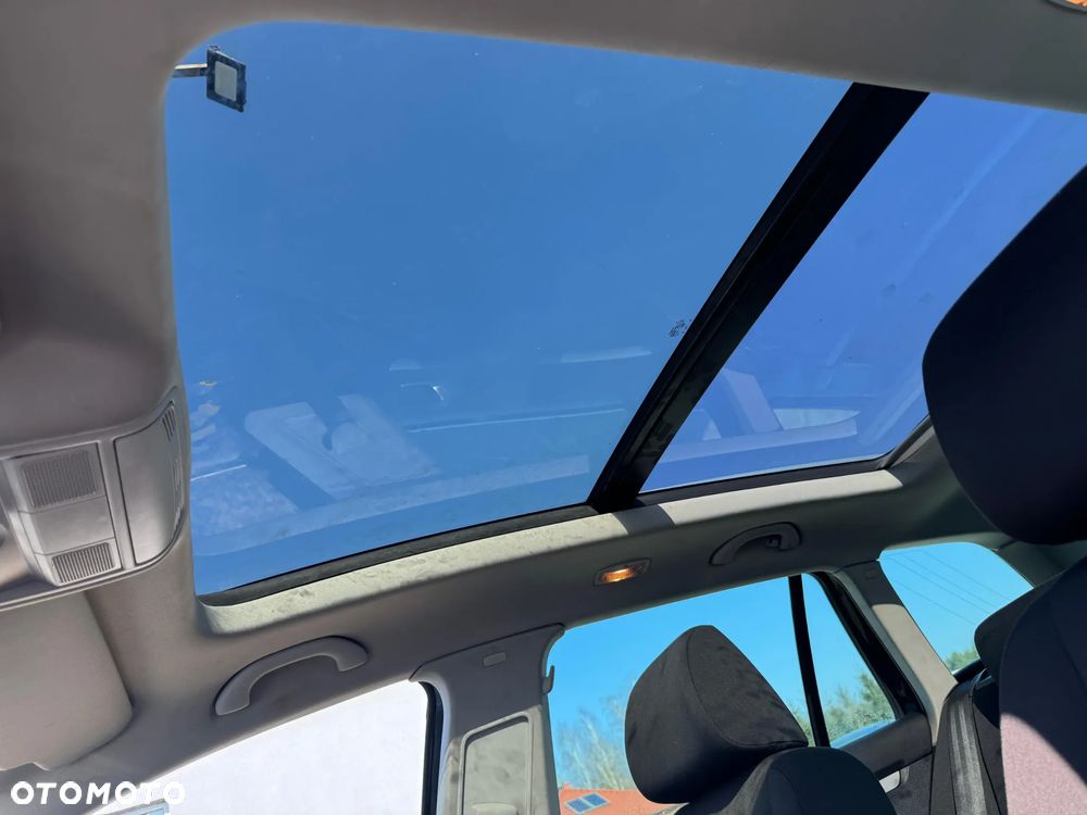 Volkswagen Golf - 24