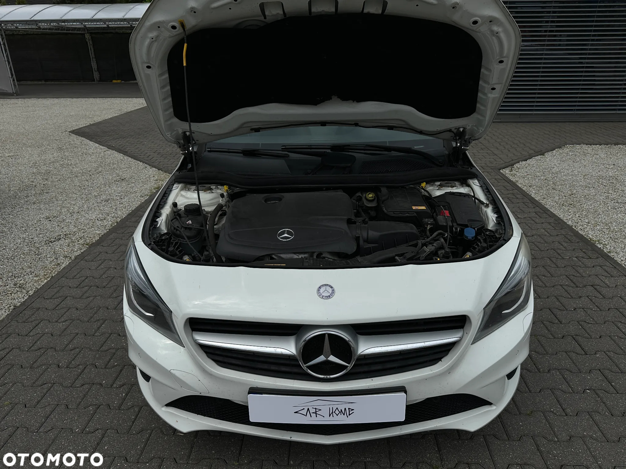 Mercedes-Benz CLA 180 7G-DCT - 7