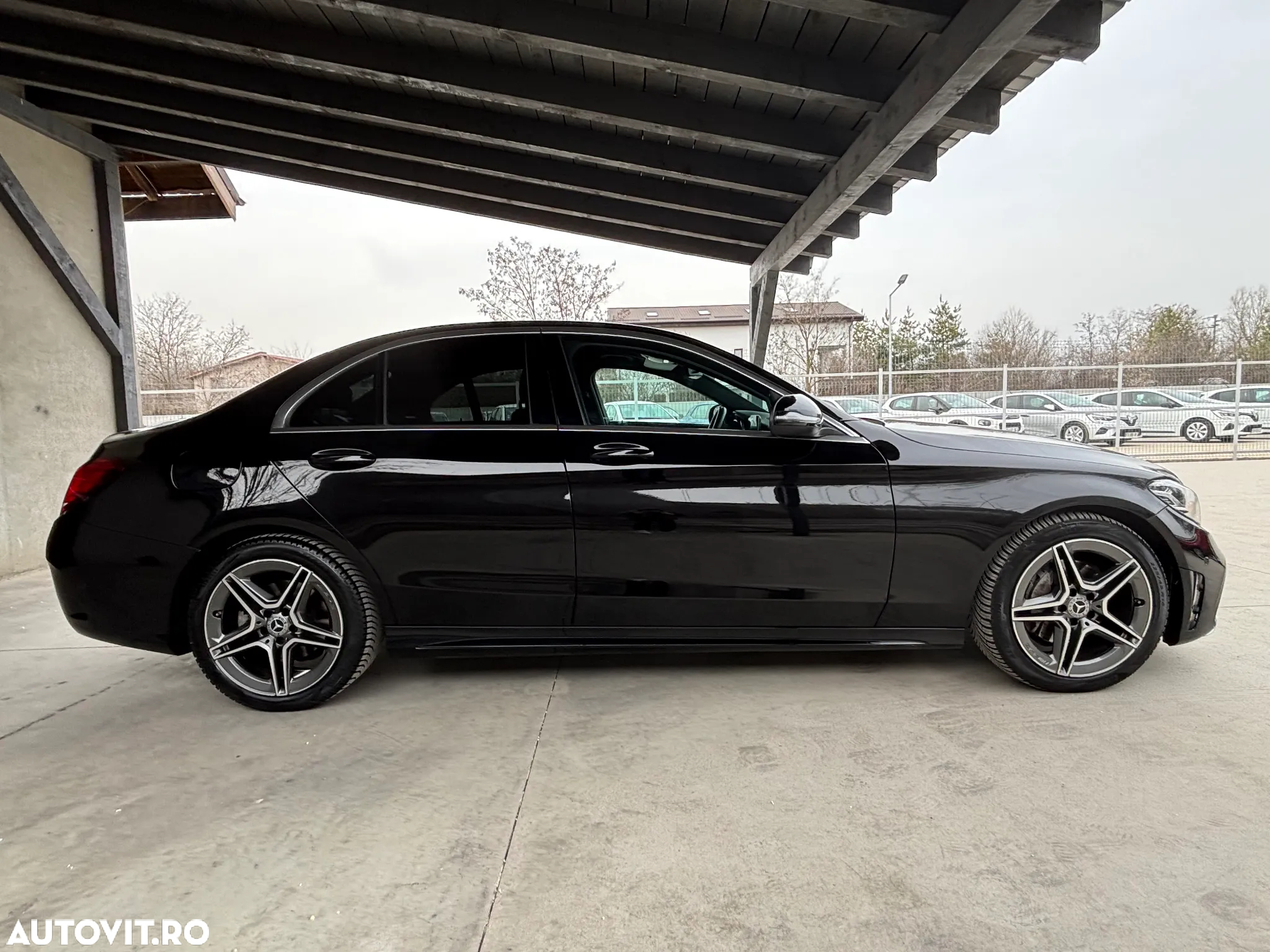 Mercedes-Benz C 200 d T 9G-TRONIC AMG Line - 10