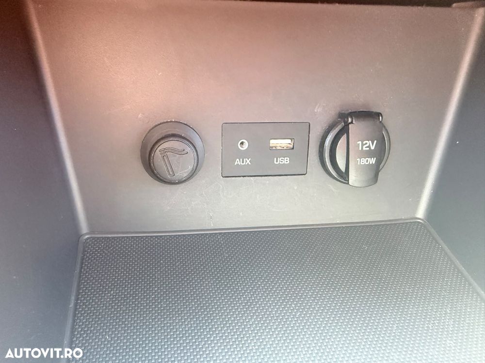Hyundai i30 1.4 100CP 5DR M/T Classic - 4