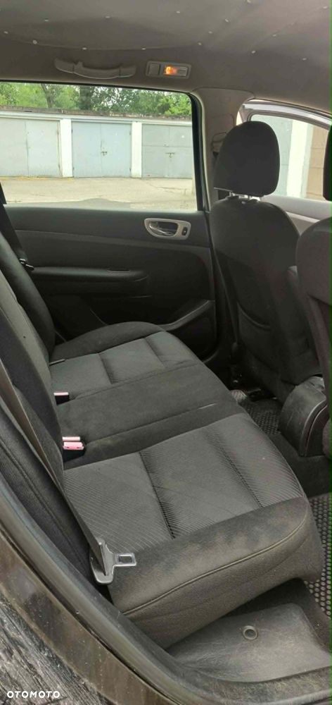 Peugeot 307 1.6 - 11