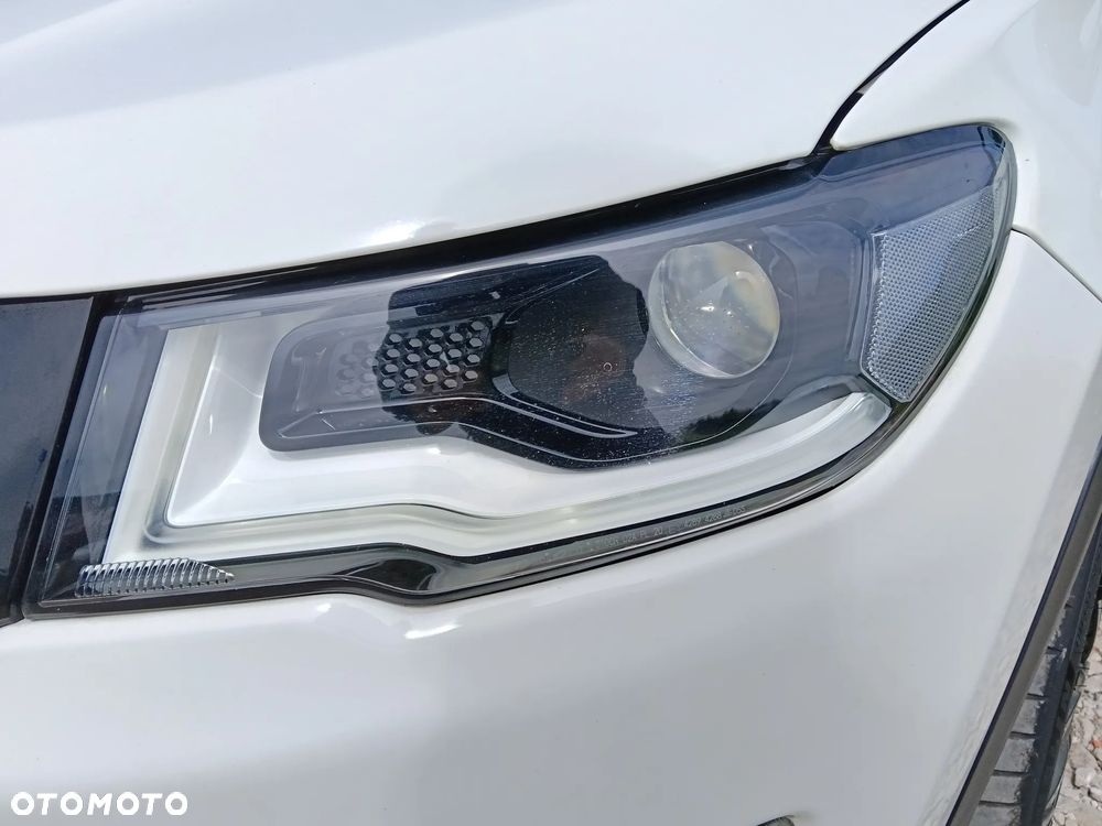 Jeep Compass 1.4 MultiAir Limited - 32