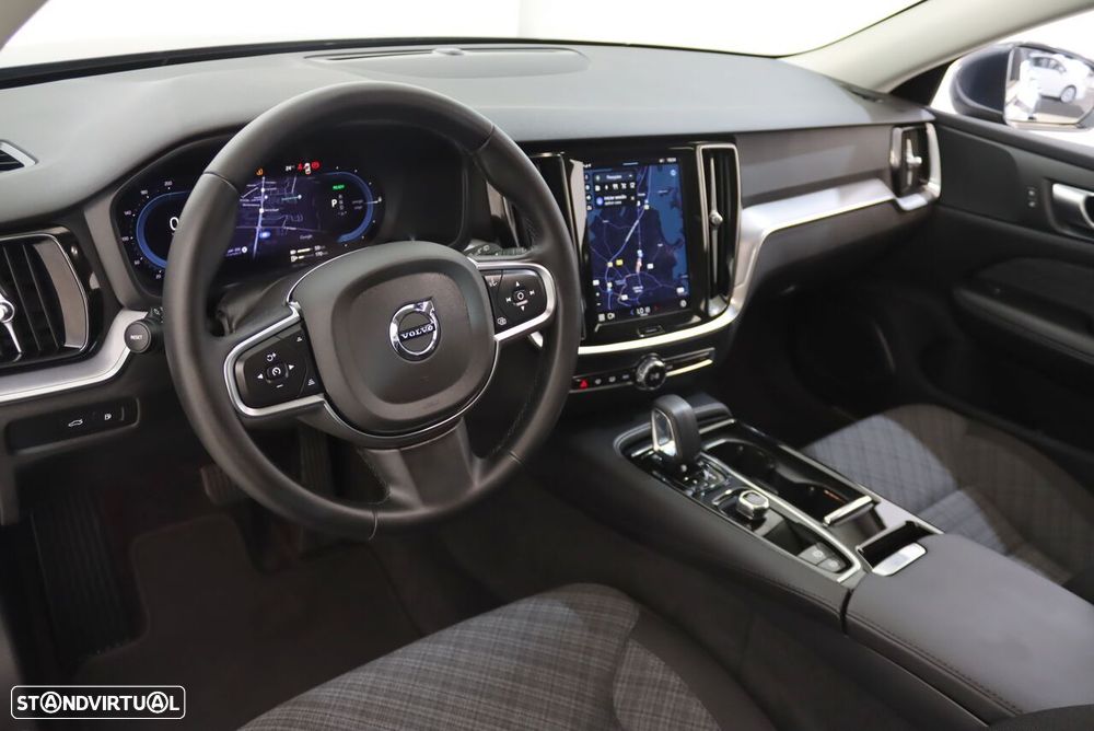 Volvo V60 2.0 T6 AWD TE Core - 4