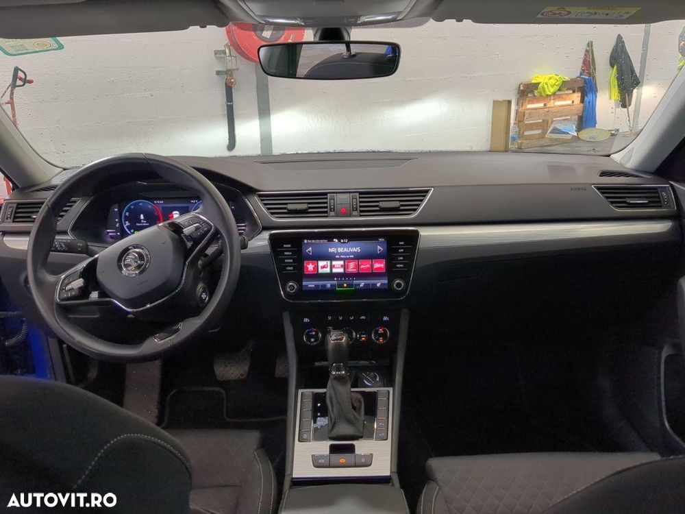 Skoda Superb 2.0 TDI DSG Essence - 11