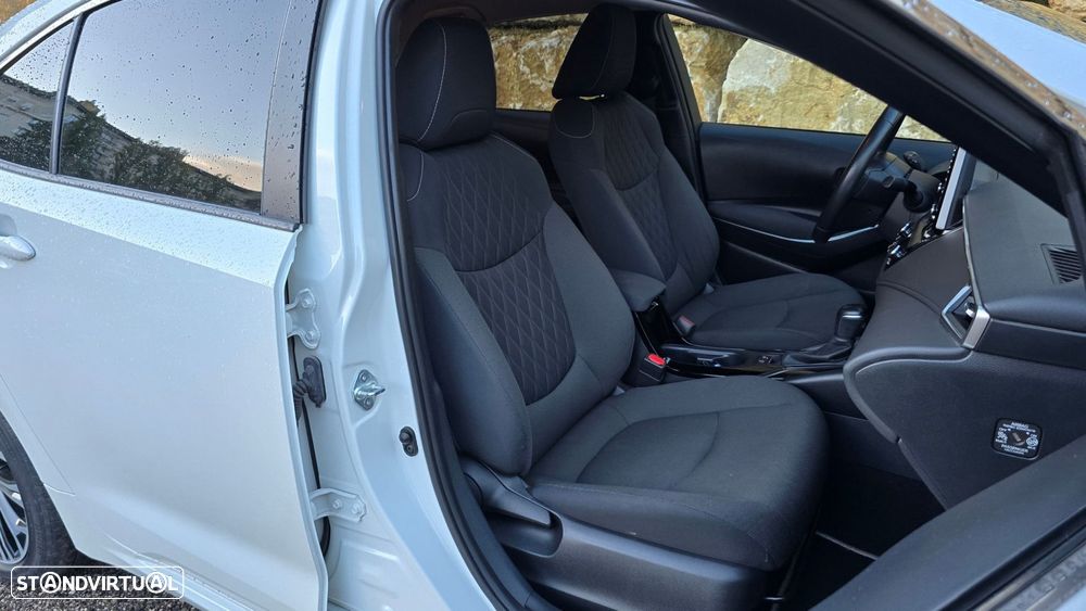 Toyota Corolla SD 1.8 Hybrid Comfort - 34