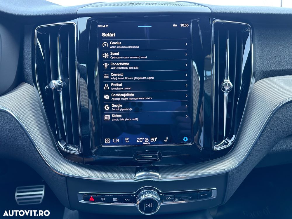 Volvo XC 60 B4 MHEV AT8 AWD R-Design - 26