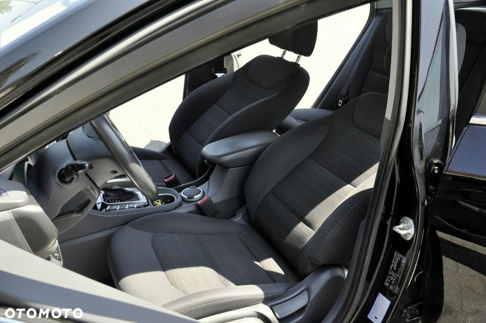 Hyundai IONIQ - 28