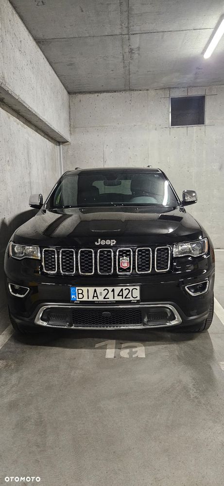 Jeep Grand Cherokee - 1
