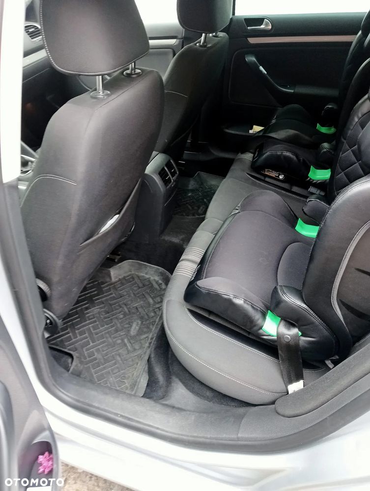 Volkswagen Golf VI 2.0 TDI Highline - 9