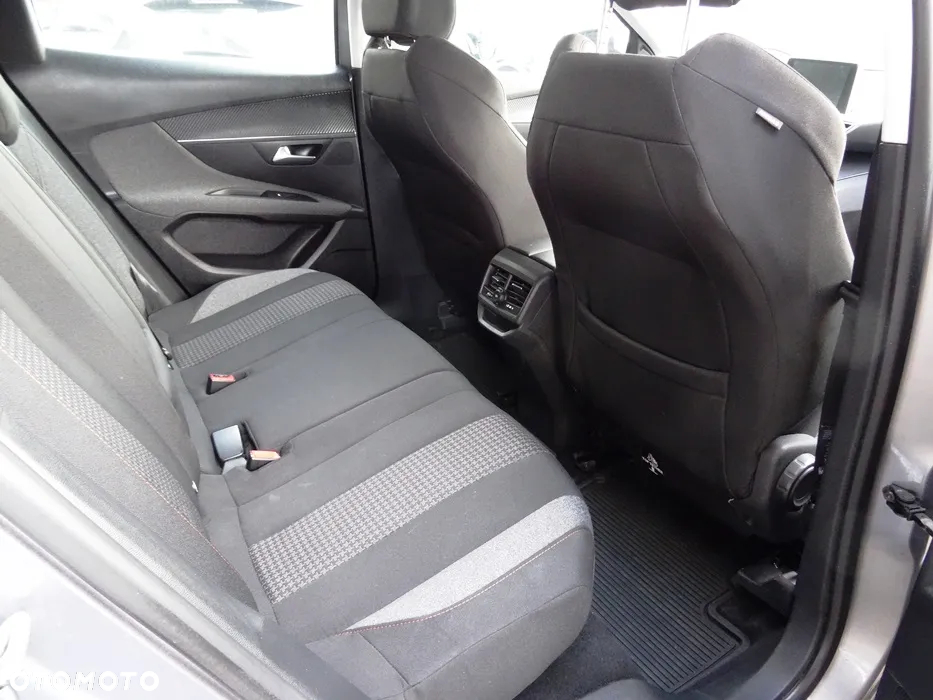Peugeot 3008 1.5 BlueHDi Active S&S - 13