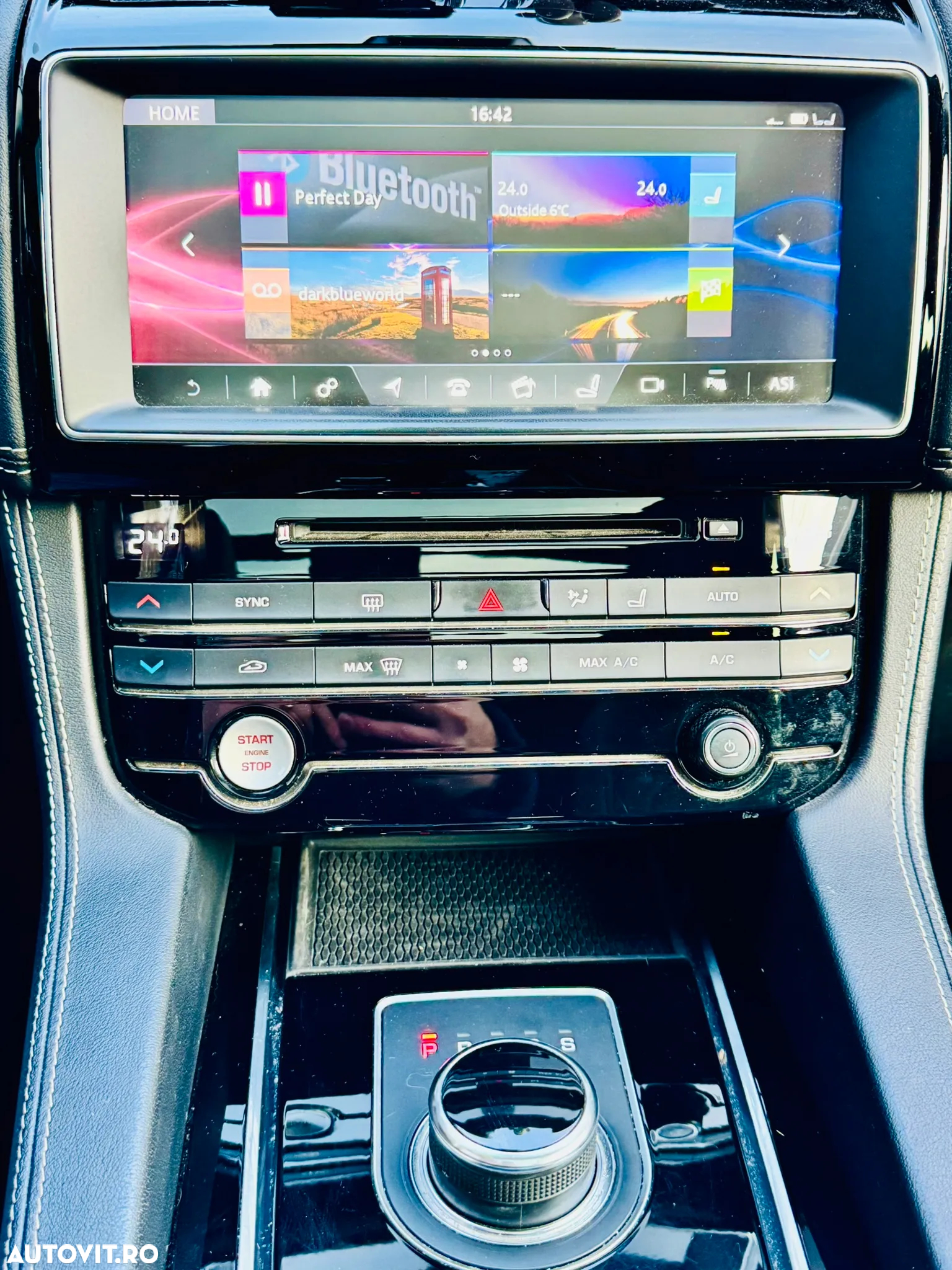 Jaguar F-Pace 20d AWD R-Sport - 12