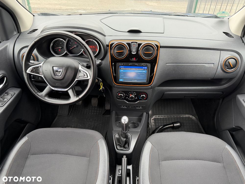 Dacia Lodgy TCe 115 Stepway - 7