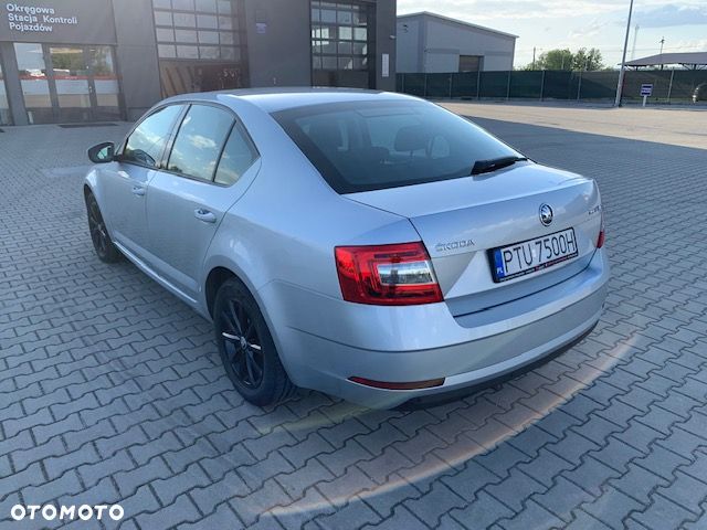 Skoda Octavia 1.6 TDI SCR Ambition - 4