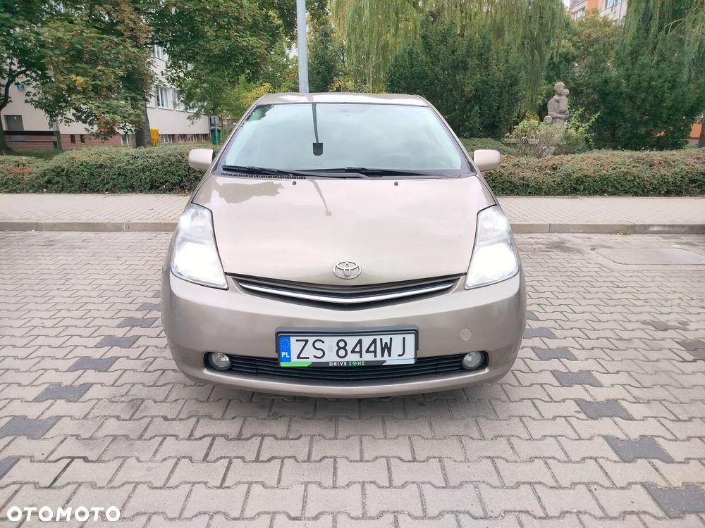 Toyota Prius 1.5 VVT-i Prestige - 8