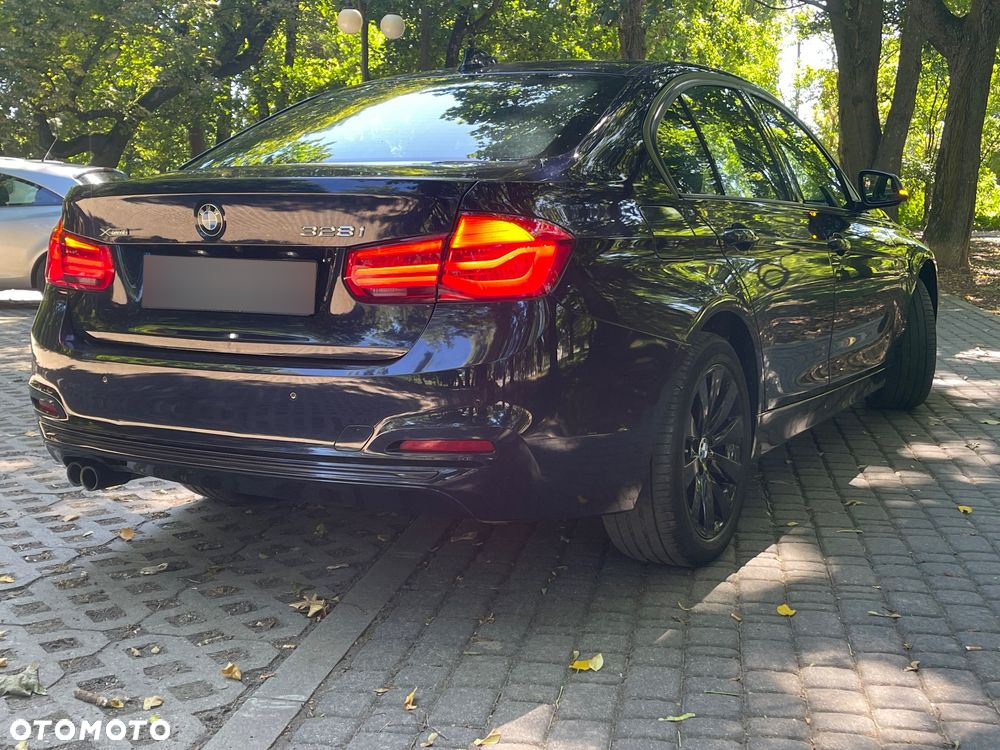 BMW Seria 3 328i xDrive - 10