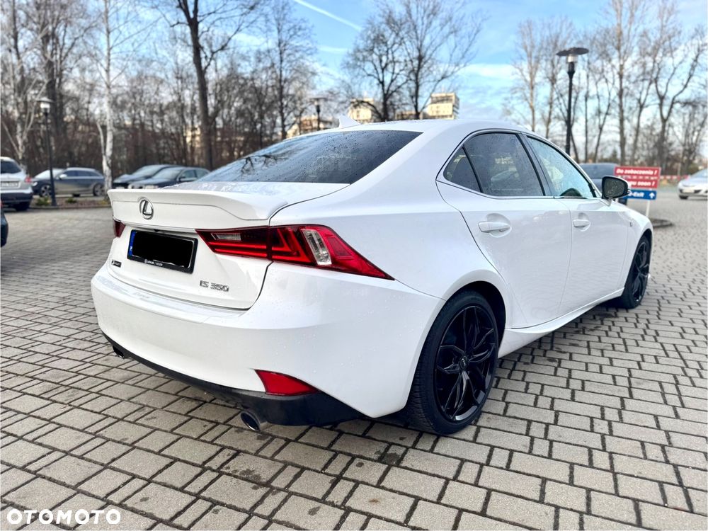 Lexus IS - 4