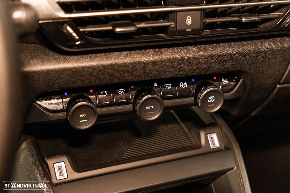 Citroën e-C4 50 kWh E-Series Collection - 34