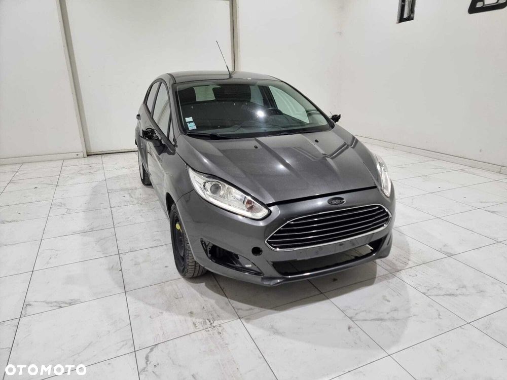 Ford Fiesta - 12