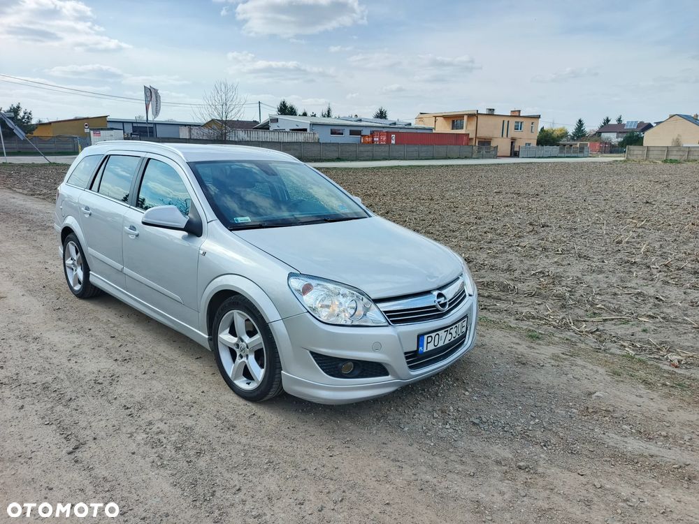 Opel Astra 1.9 CDTI Cosmo - 9