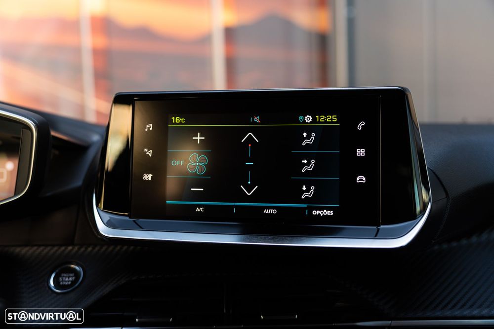 Peugeot e-208 Active Pack - 16