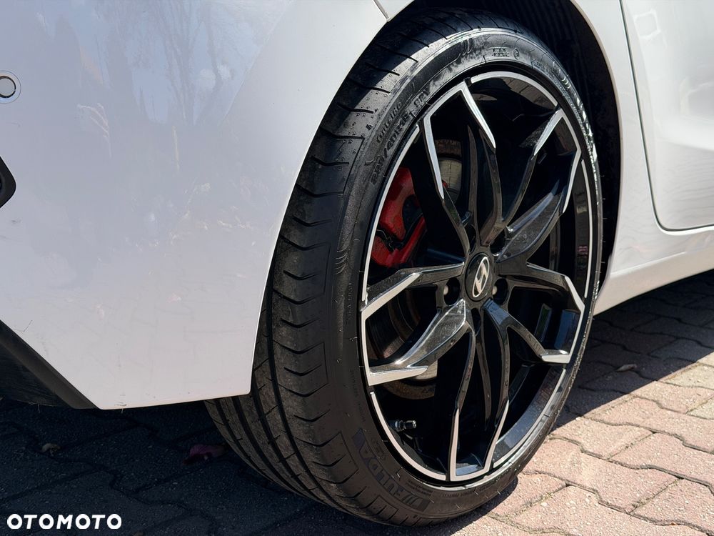 Hyundai i30 1.6 GDI Turbo Luxury - 16