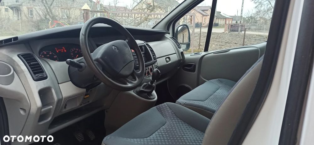 Renault TRAFIC - 5