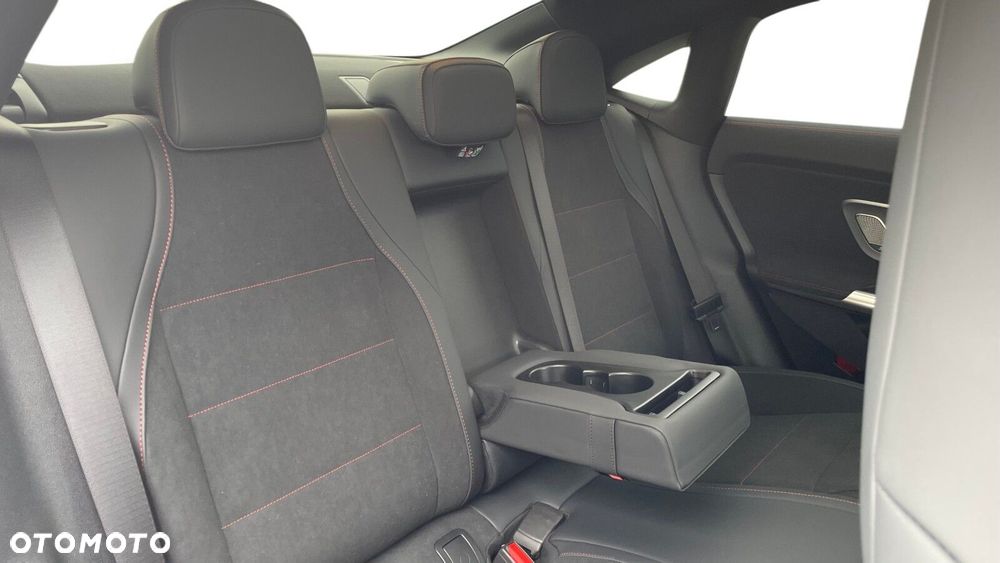 Mercedes-Benz CLA 200 mHEV 8G-DCT - 10