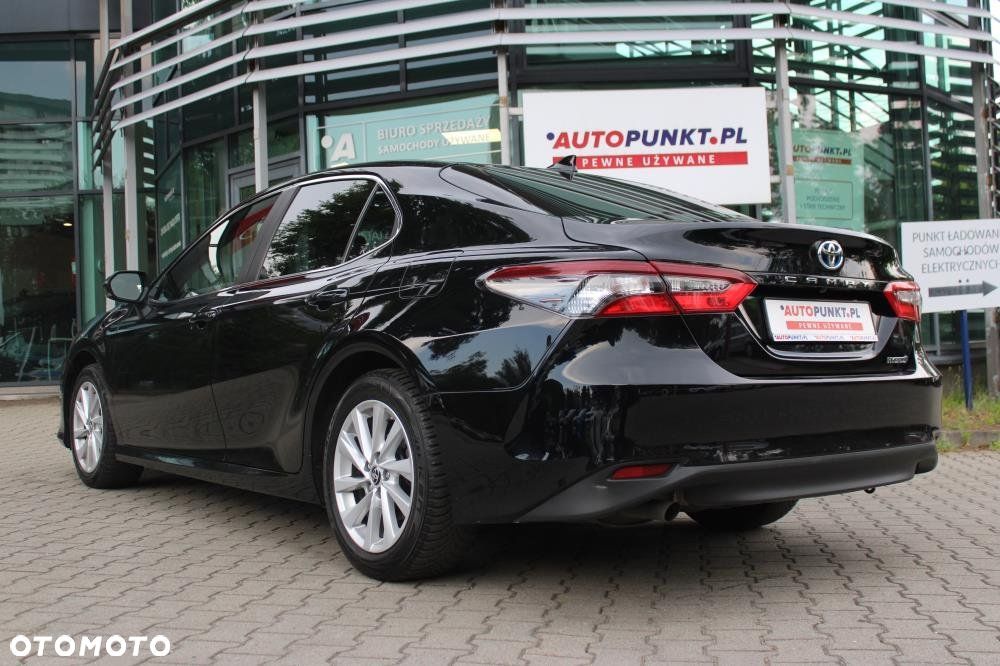 Toyota Camry - 7