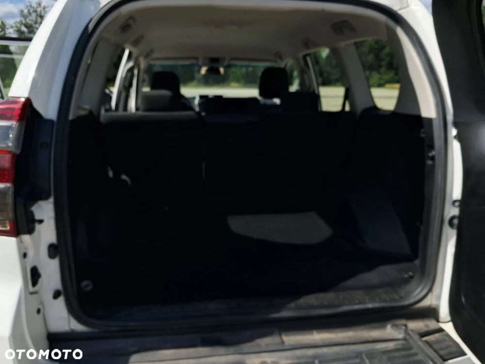 Toyota Land Cruiser LC 2.8 D-4D Premium - 21