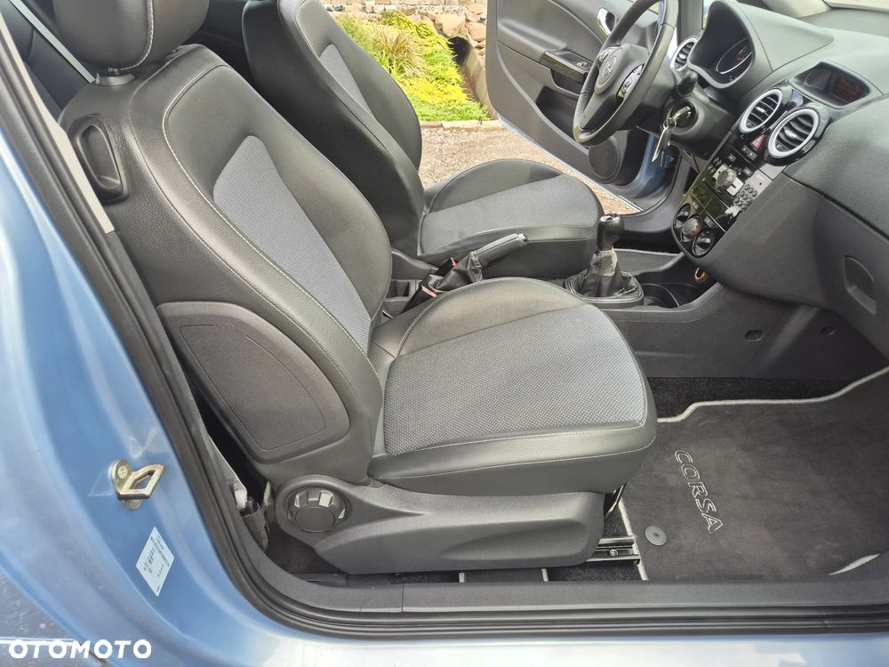 Opel Corsa 1.2 16V Limited Edition - 25