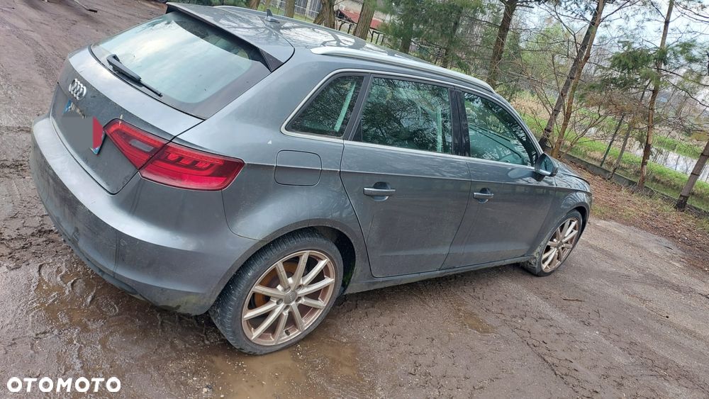 Audi A3 Sportback 2.0 TDI (clean diesel) quattro Ambition - 4
