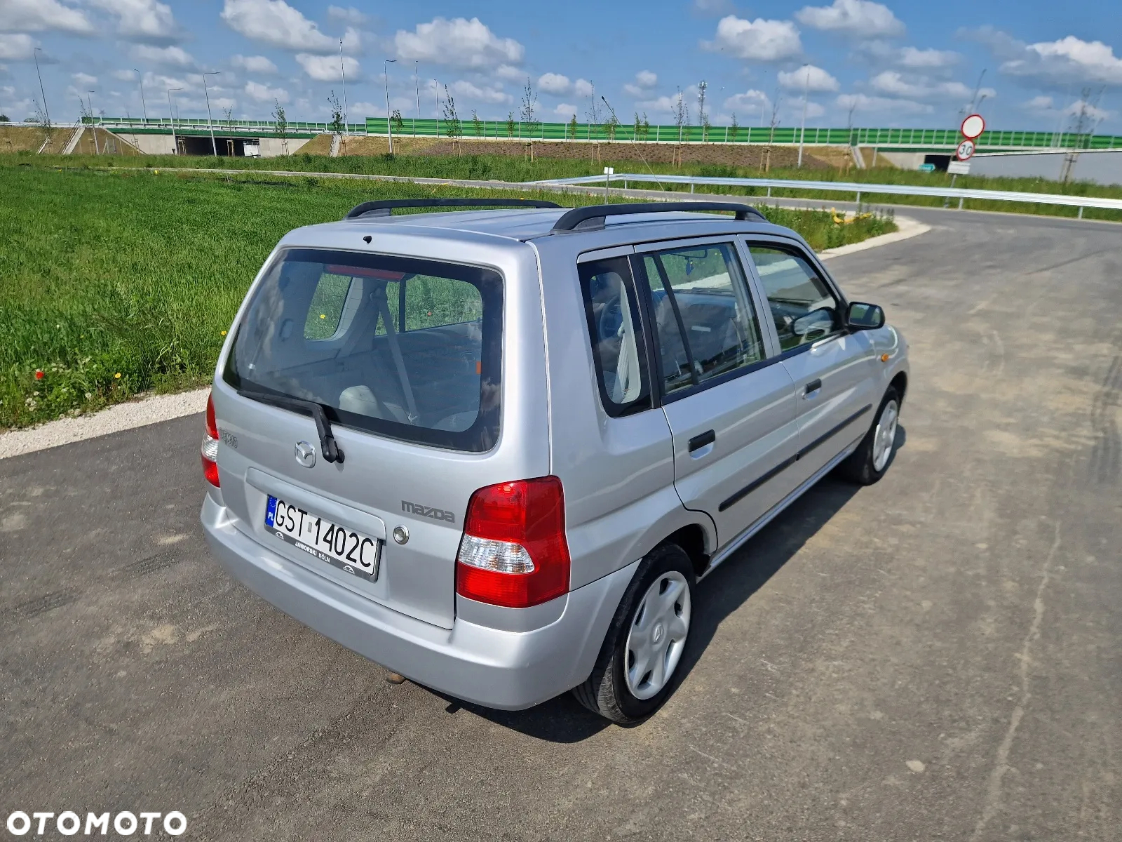 Mazda Demio - 13