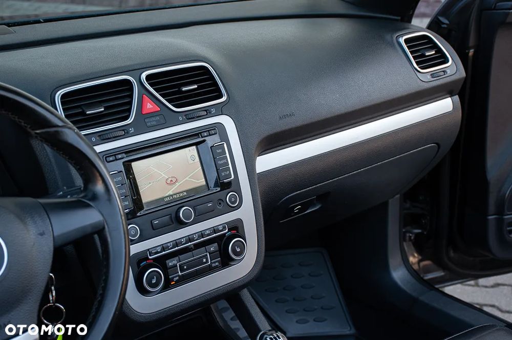 Volkswagen Eos 1.4 TSI Sport & Style - 9