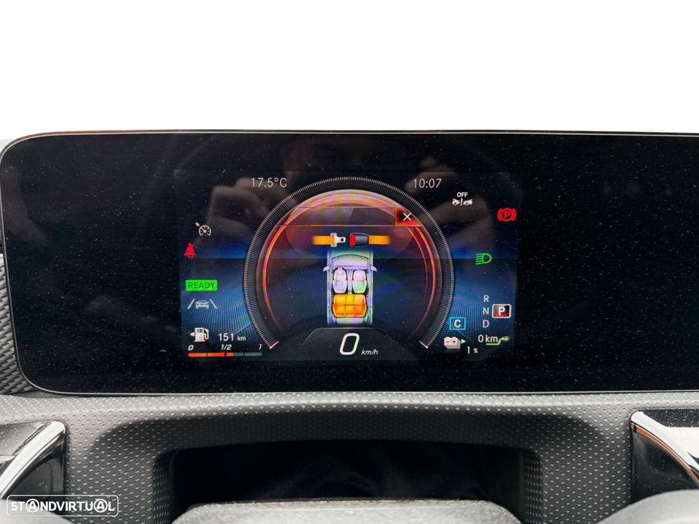 Mercedes-Benz CLA 250 - 16