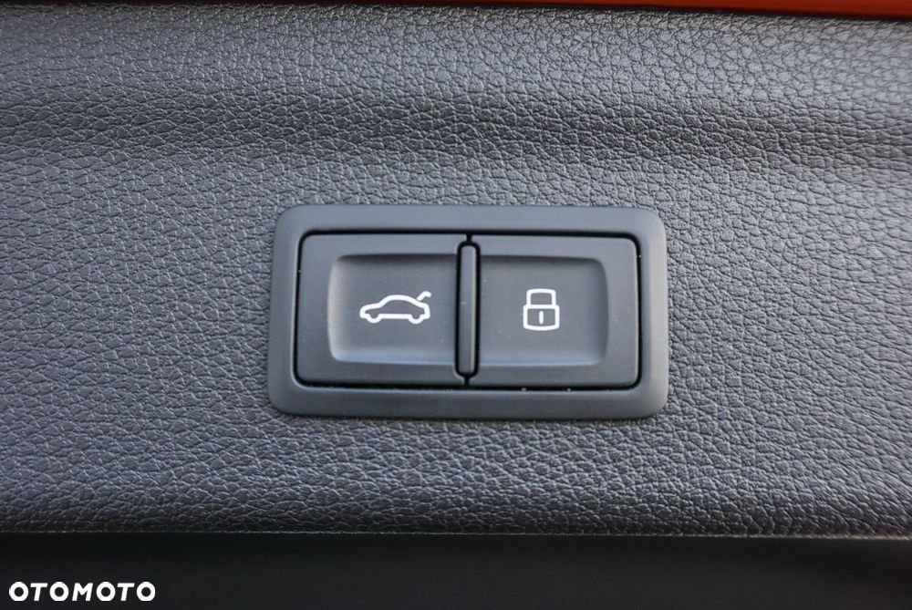 Audi Q3 35 TDI Advanced S tronic - 32