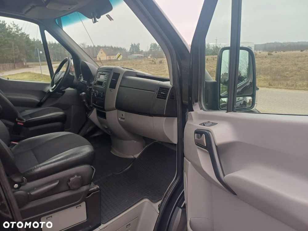 Mercedes-Benz Sprinter - 19