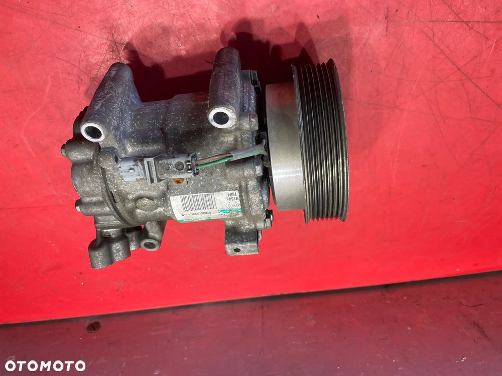 SPRĘŻARKA KOMPRESOR KLIMATYZACJI 8200819568A RENAULT CLIO III - 3