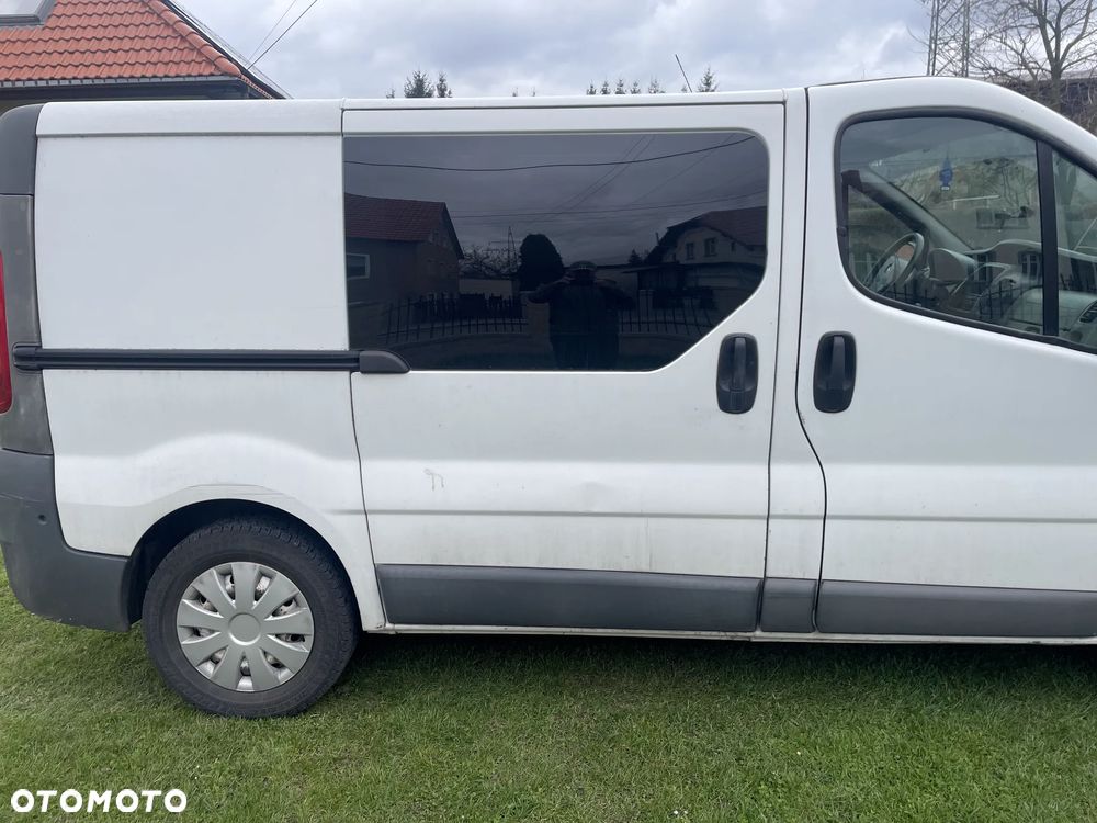 Opel vivaro - 3
