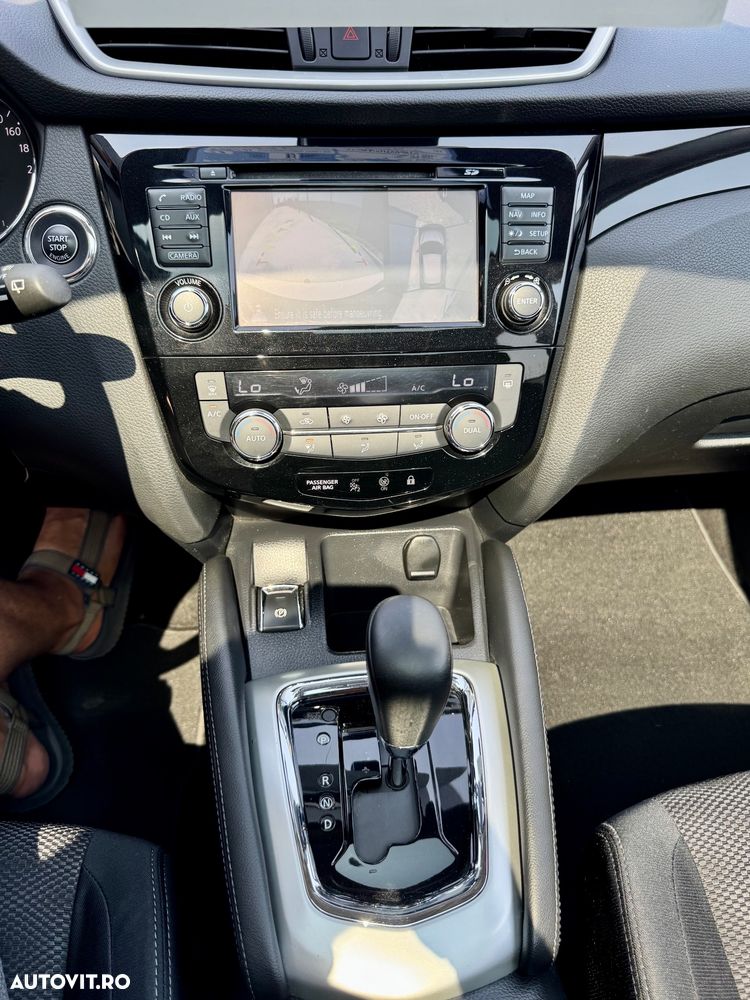 Nissan Qashqai 1.6 DCI Start/Stop X-TRONIC N-Connecta - 16