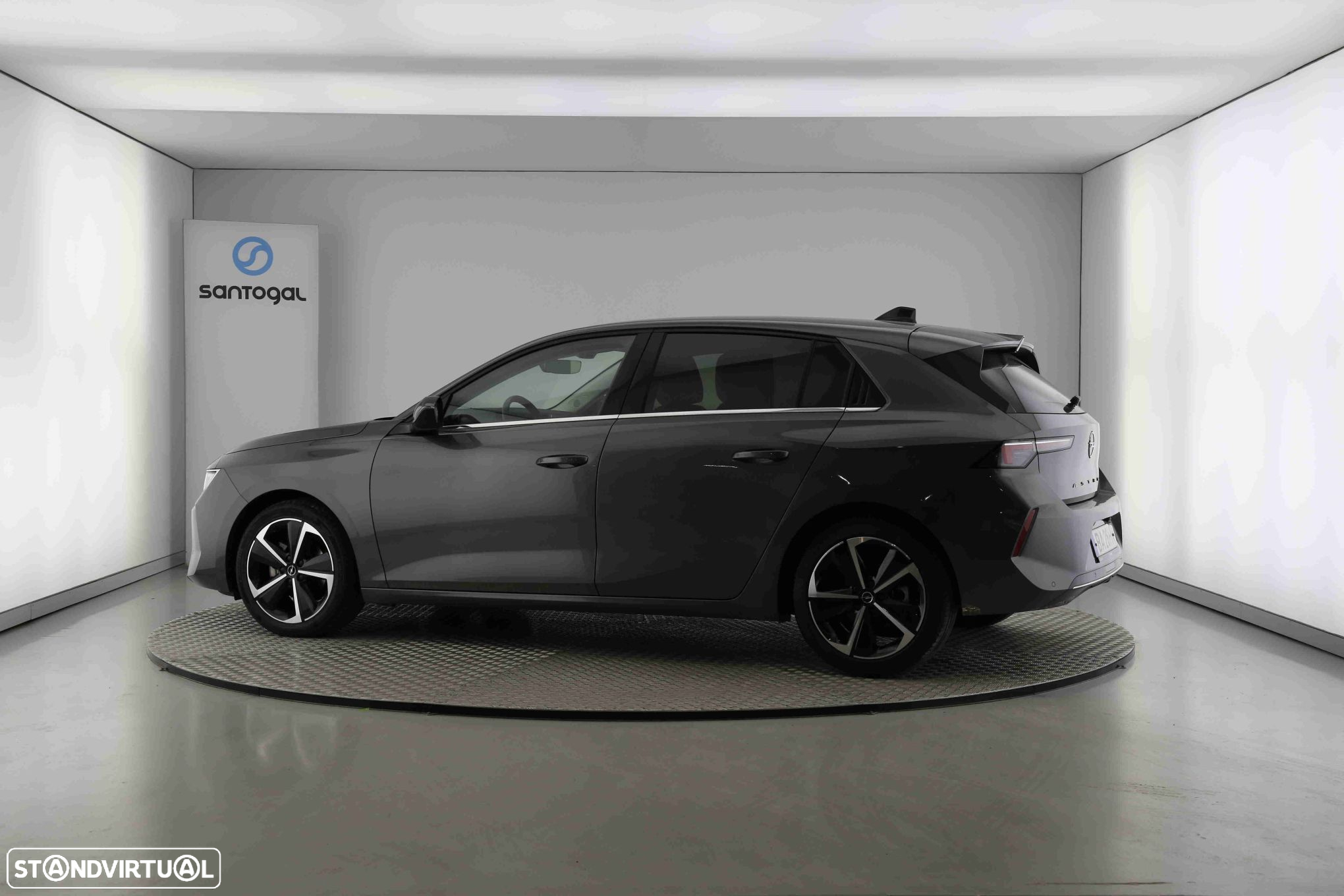 Opel Astra 1.2 T Elegance - 5