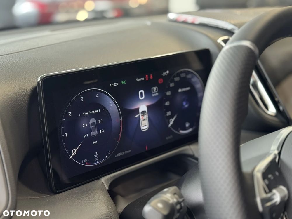 Hongqi HS3 1.5T FWD - 9