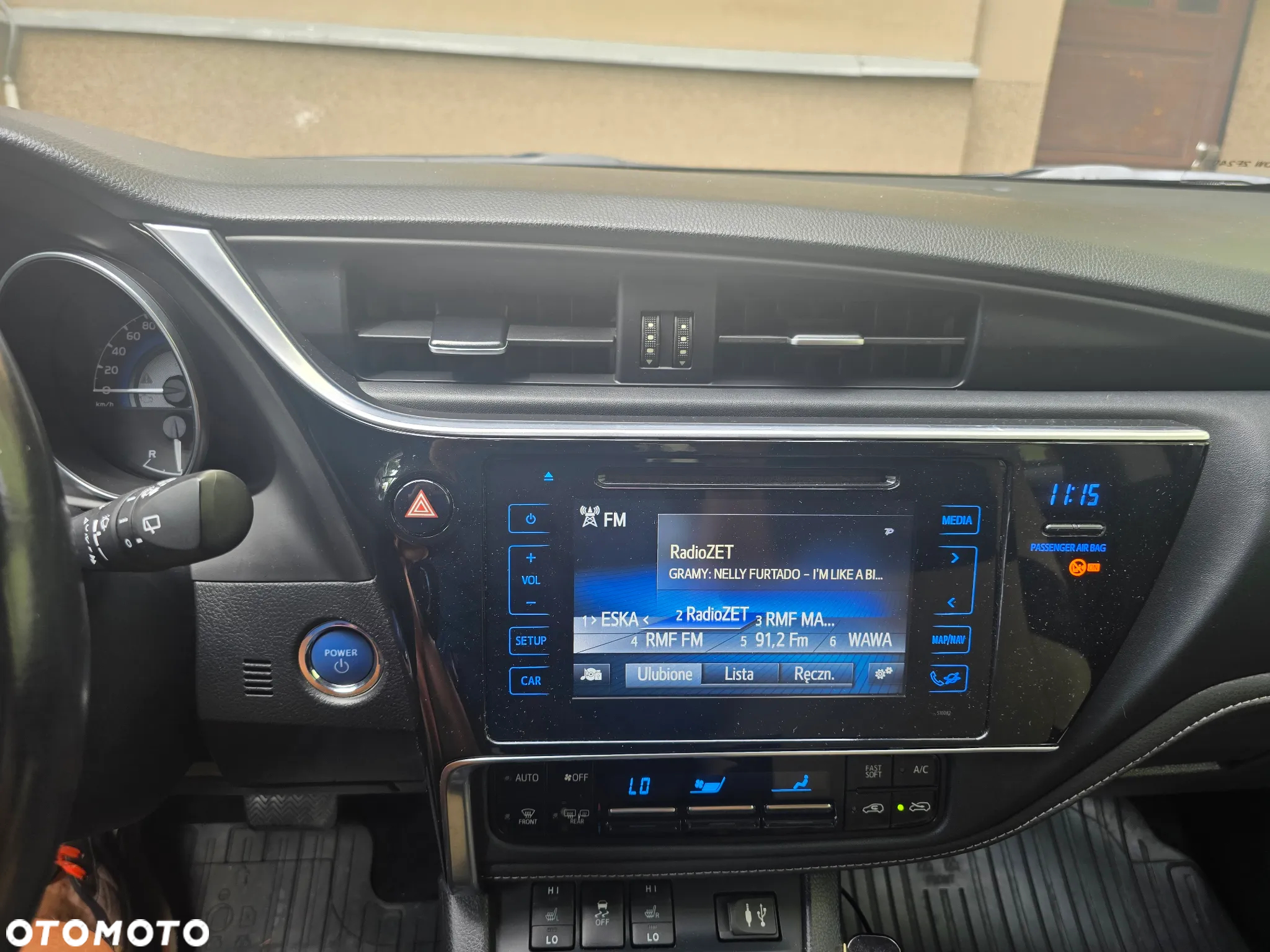 Toyota Auris - 10