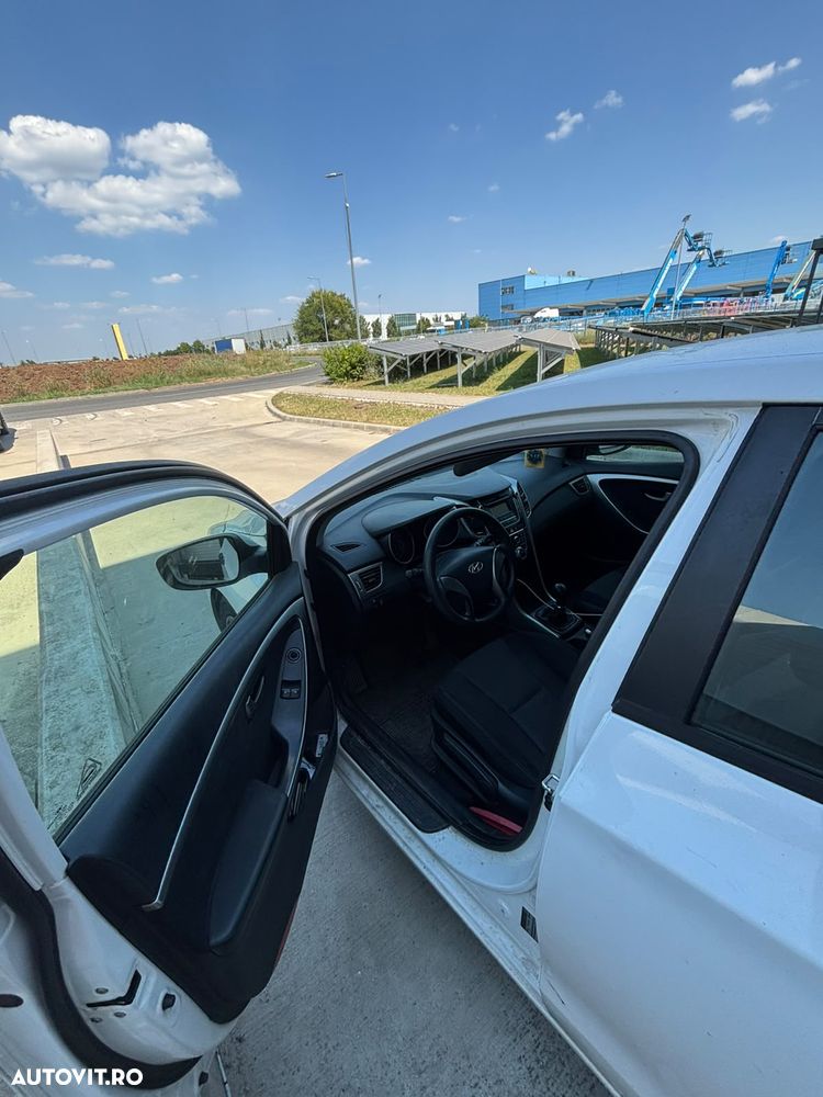 Hyundai i30 1.4 CRDi Comfort - 6
