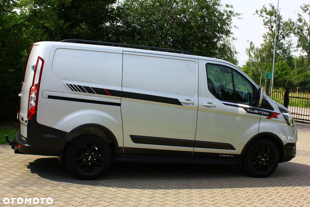Ford TRANSIT CUSTOM TRAIL 2.0 TDCI 131KM 3 OSOBOWY NAVIGACJA KAMERA FELGI FULL OPCJA STAN PERFEKT FV23% - 23