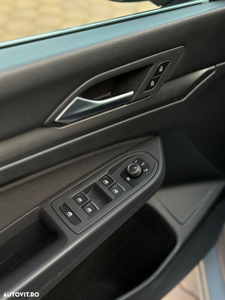 Volkswagen Golf 1.5 TSI ACT Style - 24