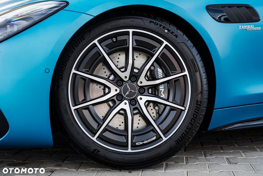 Mercedes-Benz AMG GT - 8