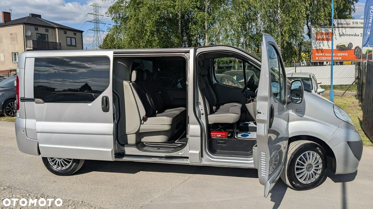 Opel Vivaro - 10