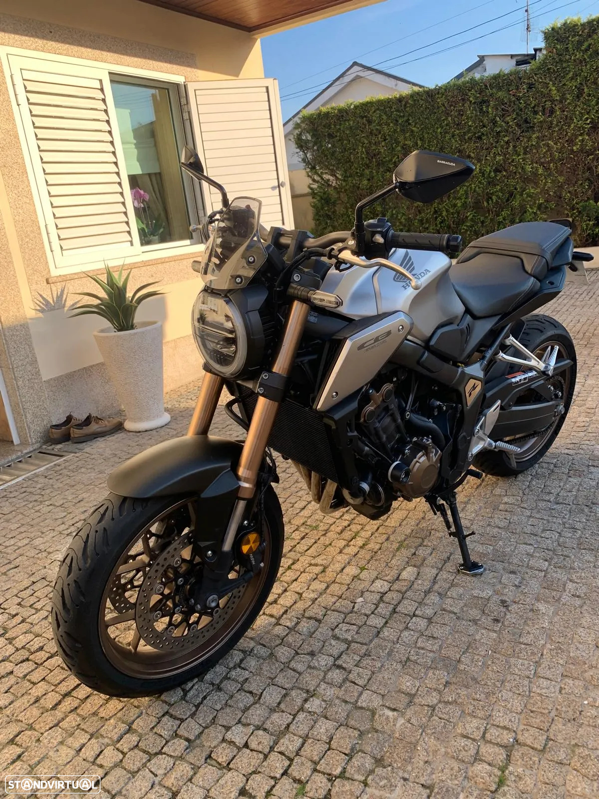 Honda CB CB650 R - 4